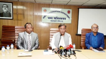 বিদেশে বসে গুজব রটানাকারীদের বিরুদ্ধে সংশ্লিষ্ট দেশে মামলা হচ্ছে : তথ্যমন্ত্রী
