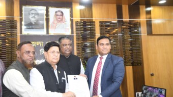 সিলেট -১ আসনের জন্য মনোনয়পত্র দাখিল করেছেন পররাষ্ট্রমন্ত্রী ড. মোমেন