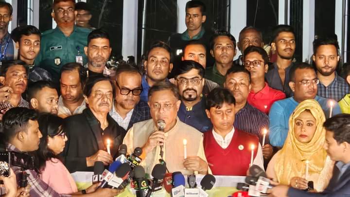 সবচেয়ে বড় মানবাধিকার লঙ্ঘনকারী বিএনপি বিশৃঙ্খলা করলে দাঁতভাঙ্গা জবাব দেবে মানুষ : তথ্যমন্ত্রী