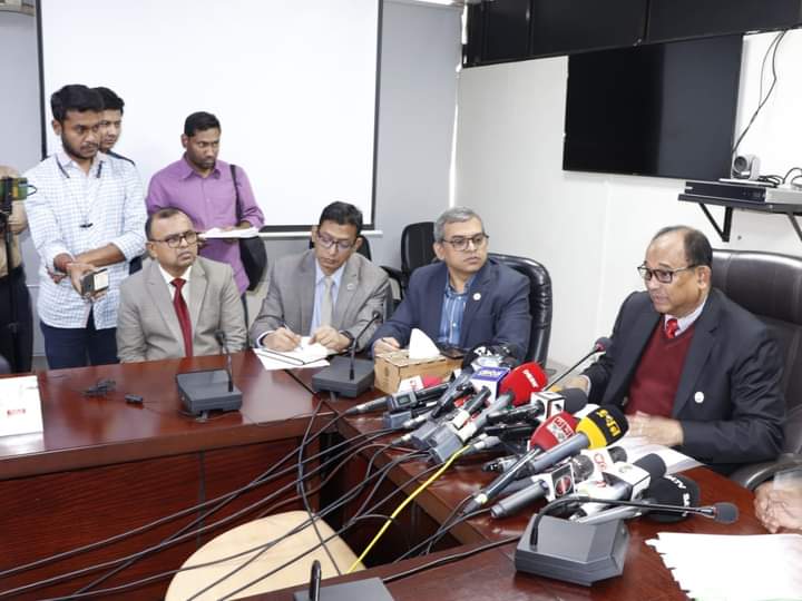 রাজনৈতিক সন্ত্রাস ও নাশকতা নিরাপদ রেল চলাচলের জন্য হুমকি-রেলপথ মন্ত্রী মোঃ নূরুল ইসলাম সুজন ৷