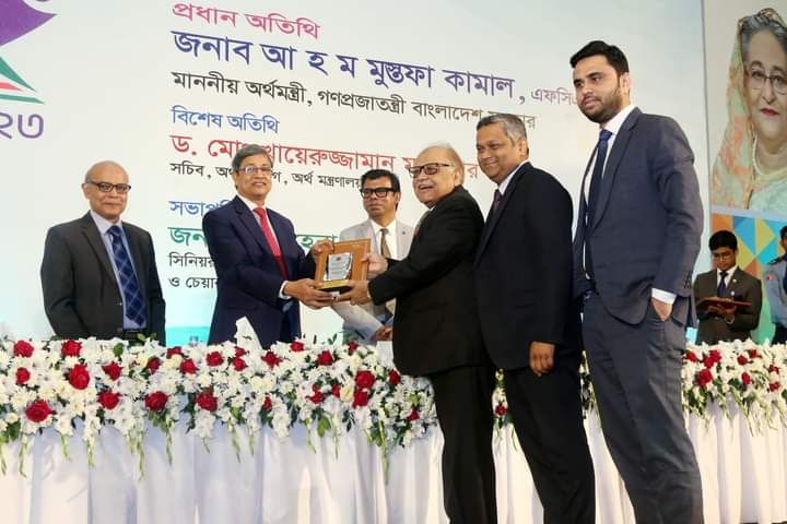 টানা দশবারের মতো বিএটি বাংলাদেশের সেরা করদাতার পুরস্কার অর্জন