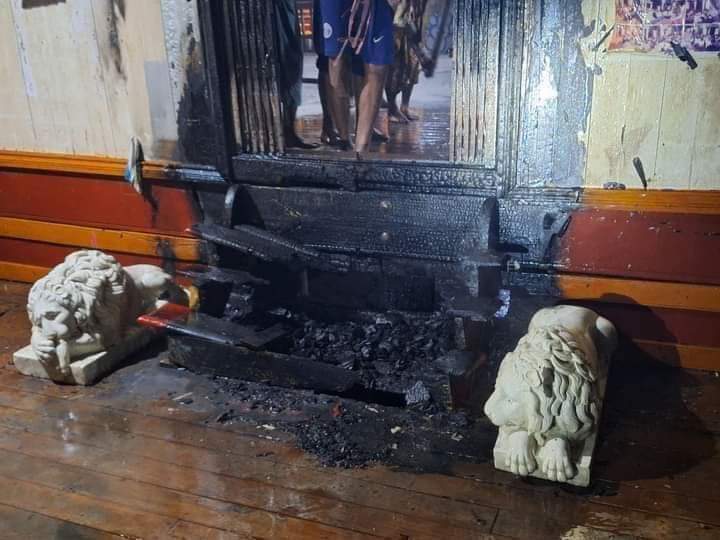 কক্সবাজারের রামু’র বড় ক্যাং-এ অগ্নি সংযোগে তীব্র নিন্দা ও প্রতিবাদ দুর্বৃত্তদের শাস্তি দাবি