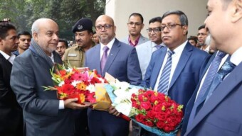 রেলকে লাভজনক প্রতিষ্ঠানে রূপান্তরের অঙ্গীকার ব্যক্ত করেন -রেলপথ মন্ত্রী মো. জিল্লুল হাকিম ৷