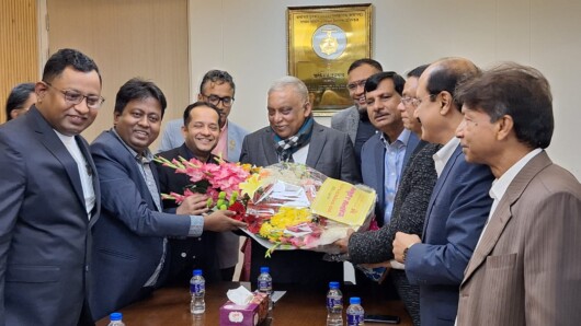 মাননীয় স্বরাষ্ট্র মন্ত্রী আসাদুজ্জামান খান এম.পি’র সঙ্গে অনুষ্ঠিত বৈঠকে বাজুসের প্রস্তাবনা