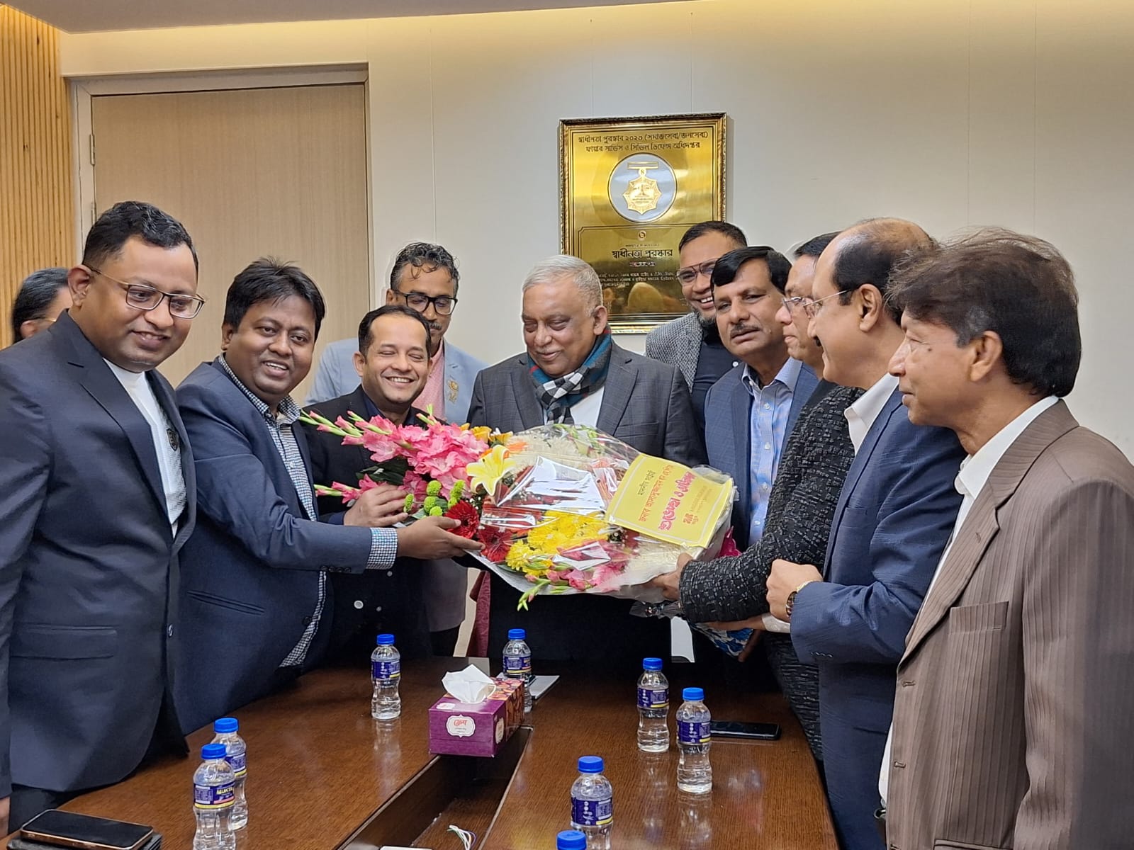 মাননীয় স্বরাষ্ট্র মন্ত্রী আসাদুজ্জামান খান এম.পি’র সঙ্গে অনুষ্ঠিত বৈঠকে বাজুসের প্রস্তাবনা