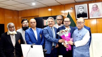 শিল্পমন্ত্রীর সাথে টেরি টাওয়েল ও লিনেন অ্যাসোসিয়েশনের নেতৃবৃন্দের সাক্ষাৎ