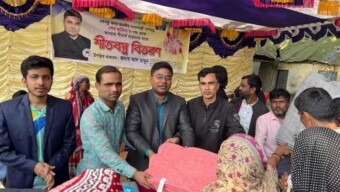 প্রধানমন্ত্রীর পক্ষ থেকে সাঘাটা-ফুলছড়ির শীতার্ত মানুষদের মাঝে শীতবস্ত্র বিতরণ করলেন আল মামুন: