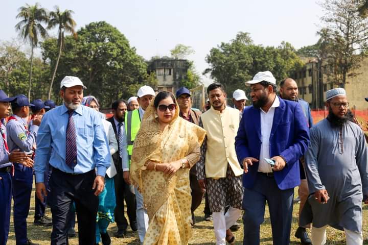 ফরিদপুর সুগার মিল পরিদর্শন করলেন শিল্প সচিব