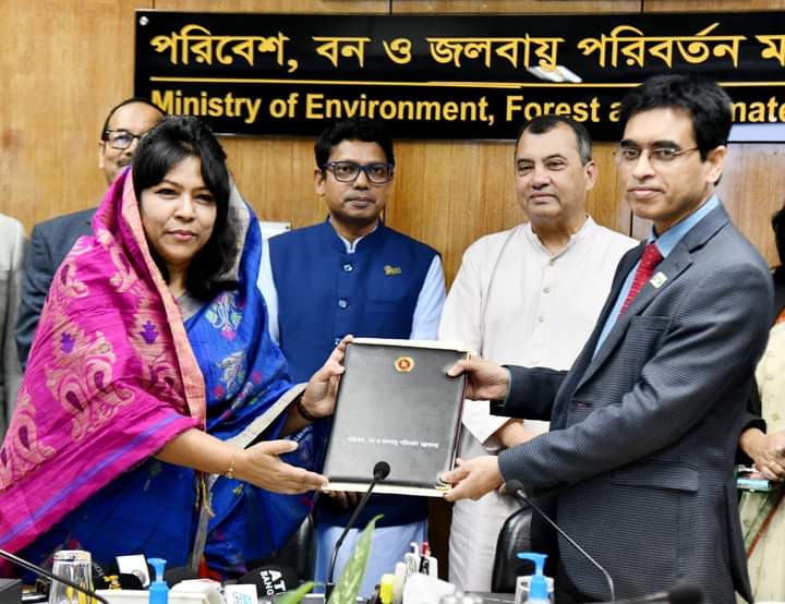 পরিবেশ সংক্রান্ত অভিযোগ জানানোর হেল্পলাইন ৩৩৩-৪ এর উদ্বোধন করলেন পরিবেশমন্ত্রী।