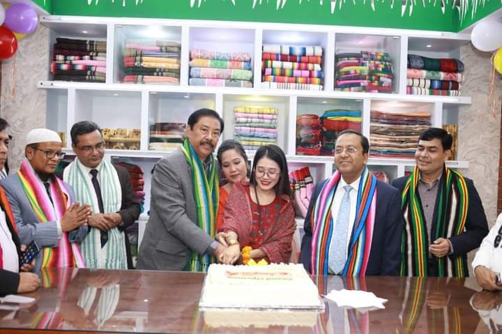 রাজধানীতে পার্বত্য মেলায় সেনরিপার স্টলটি সবার নজর কেড়েছে