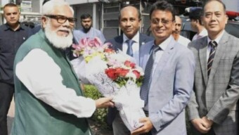 সালমান এফ রহমান এর সাথে সিআইডির মতবিনিময় ও ফুলেল শুভেচ্ছা