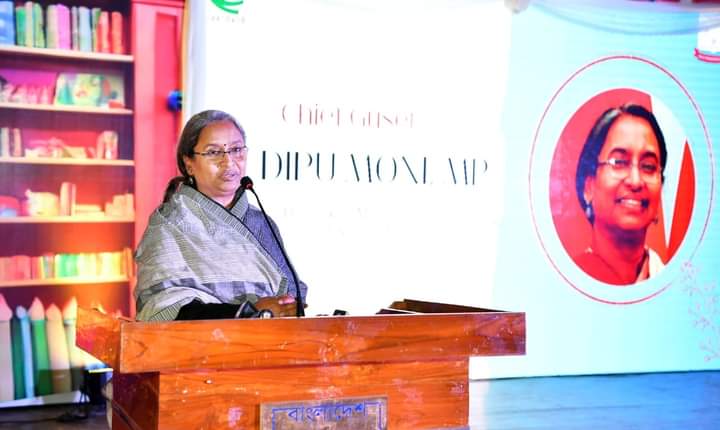 দরিদ্র্য মেধাবী শিক্ষার্থীদের পাশে দাঁড়াতে হবে-সমাজকল্যাণ মন্ত্রী ডা. দীপু মনি