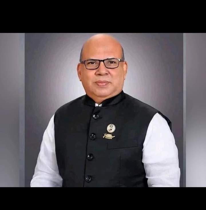 রোডের অগ্নিকান্ডে ড. একে আব্দুল মোমেন এর শোক প্রকাশ