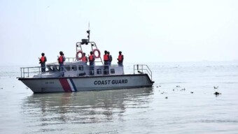 অভয়াশ্রম সংরক্ষণ অভিযান-২০২৪ পরিচালনায় তৎপর ভূমিকা পালন করছে বাংলাদেশ কোস্ট গার্ড