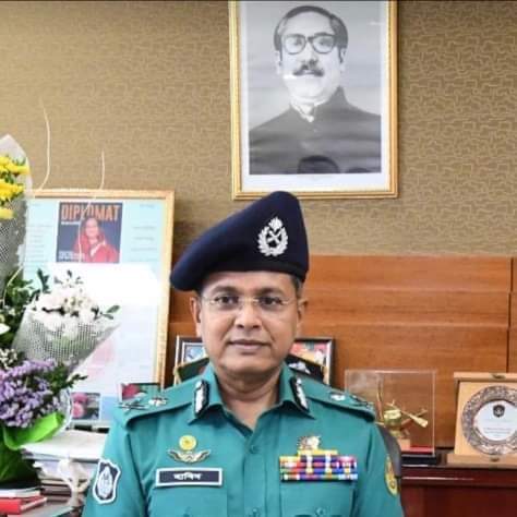 যুক্তরাজ্য সফরে গেলেন ডিএমপি কমিশনার হাবিবুর রহমান