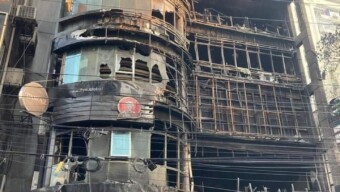 ঢাকা শহরজুড়ে বহুতল ভবনের প্রতিটি তলায় গড়ে উঠেছে অপরিকল্পিত রেস্তোরাঁ।