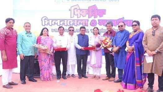 আজীবন সম্মাননা ও সংবর্ধনা পেলেন ককসবাজার এর মহেশখালীর কাউসার ও রামুর সন্তোষ শর্মা।