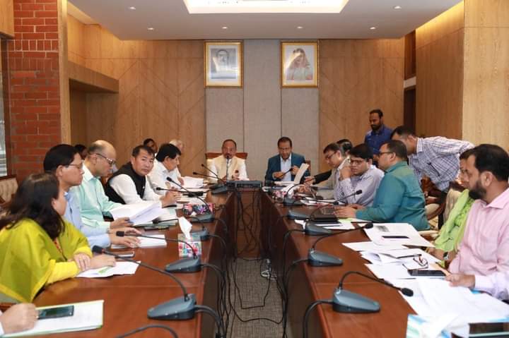 উন্নয়ন প্রকল্প কাজ সঠিক সময়ে সম্পন্নের জন্য তাগিদ দেন পার্বত্য প্রতিমন্ত্রী