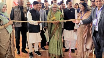 বঙ্গবন্ধুকন্যা প্রধানমন্ত্রী শেখ হাসিনা বৃহস্পতিবার ১৪ মার্চ ২০২৪: সকালে বঙ্গবন্ধু আন্তর্জাতিক সম্মেলন কেন্দ্রে জাতীয় পাট দিবস- ২০২৪ উদযাপন উপলক্ষে আয়োজিত অনুষ্ঠানে বহুমুখী পাটপণ্য মেলা ফিতা কেটে উদ্বোধন করে পরিদর্শন করে।