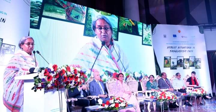 পথশিশুদের প্রতি দৃষ্টিভঙ্গি বদলাতে হবে-সমাজকল্যাণ মন্ত্রী