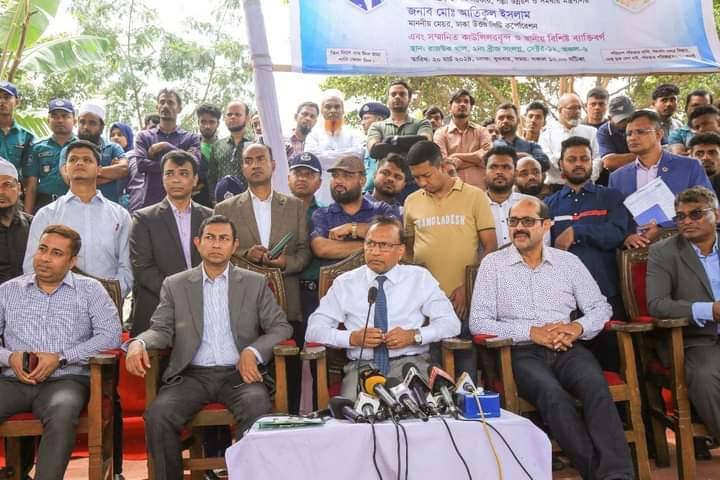 জনপ্রতিনিধি ও জনগণ সবাইকে মশা নিধনে এগিয়ে আসতে হবে – স্থানীয় সরকার মন্ত্রী