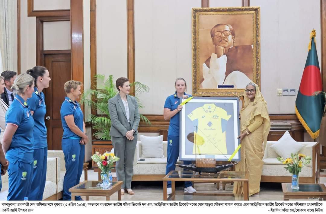 নিগারদের অনুপ্রাণিত করলেনপ্রধানমন্ত্রী, দিলেন উপহারও