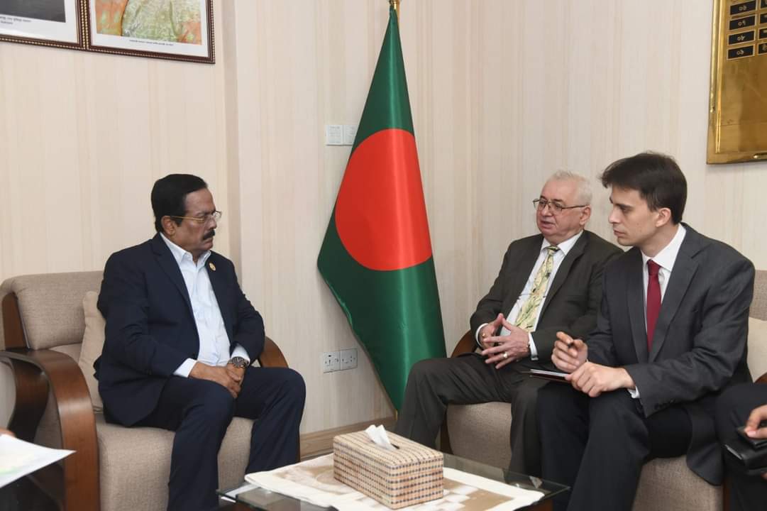 রাশিয়াতে তৈরি পোশাক ও পাটজাত পণ্য রপ্তানি বাড়াতে চায় সরকার…বস্ত্র ও পাট মন্ত্রী