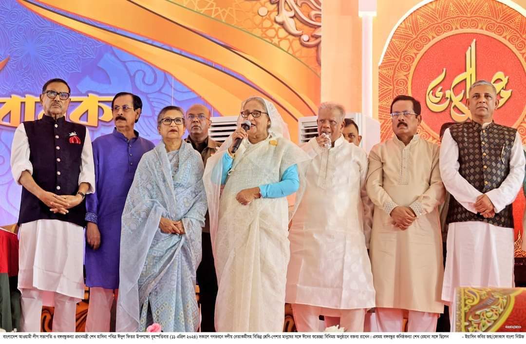 আওয়ামী লীগ ক্ষমতায় আসে জনগণকে দিতে,আর বিএনপি আসে নিতে : প্রধানমন্ত্রী