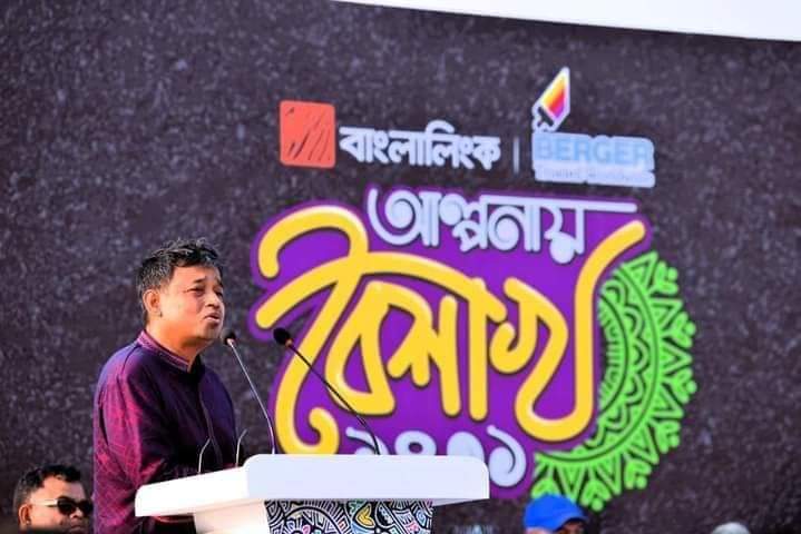 কিশোরগঞ্জ হাওরের আলপনা রং লেগেছে অলওয়েদার সড়কের ১৪ কিলোমিটার জুড়ে।