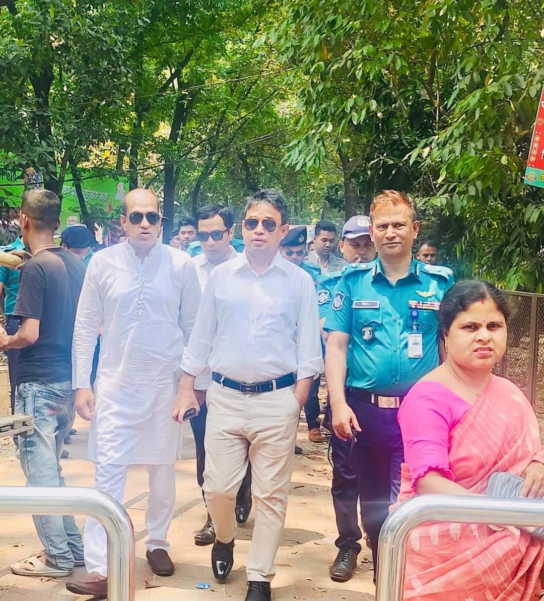 ঢাকার গুরুত্বপূর্ণ বর্ষবরণের  স্থানগুলো  নিরাপত্তা পরিদর্শন করলেন ডিবি প্রধান