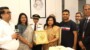 বিমান বাংলাদেশ এয়ারলাইন্স কর্তৃক রেজওয়ানা চৌধুরী বন্যা কে বিমান বন্দরে সংবর্ধনা জ্ঞাপন