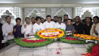 শেরে বাংলা একে ফজলুল হকের ৬২তম মৃত্যুবার্ষিকীতে আওয়ামী স্বেচ্ছাসেবক লীগের শ্রদ্ধা নিবেদন