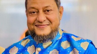 প্রতিটি স্কুলের সভাপতি,অধ্যক্ষ,প্রধান শিক্ষক বৃন্দকে,স্কুল প্রাঙ্গনে গাছের চারা রোপন করার জন্য অনুরোধ করেছেন।