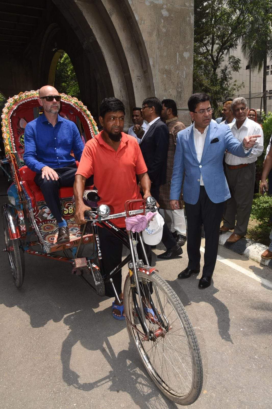 ঢাদসিক’র আয়োজনে ঐতিহ্যবাহী স্থাপনা পরিদর্শনে সি৪০ প্রতিনিধিদল