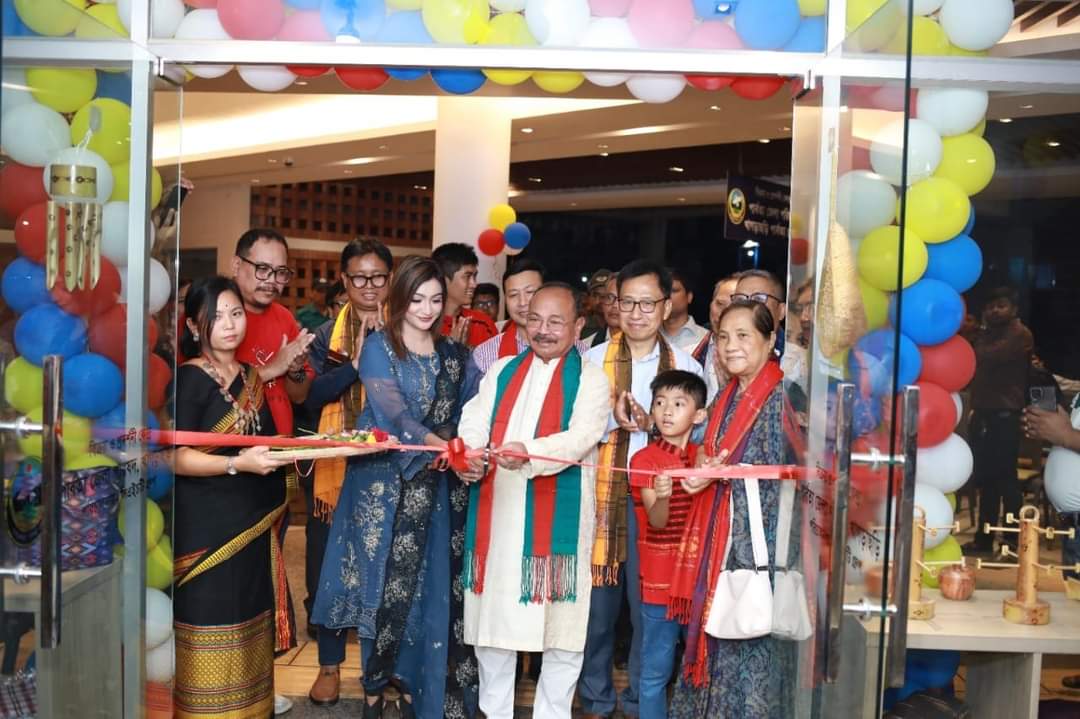 রাজধানীতে তিন পার্বত্য জেলার কৃষ্টি, সংস্কৃতি ও ঐতিহ্যসমৃদ্ধ বিপনীবিতান উদ্বোধন করেন পার্বত্য প্রতিমন্ত্রী