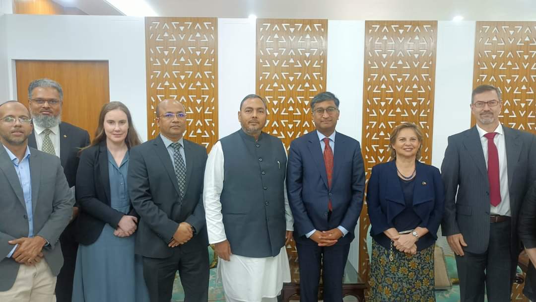 বাংলাদেশের সাথে বাণিজ্যিক সম্পর্কের সম্প্রসারণ চায় কানাডা
