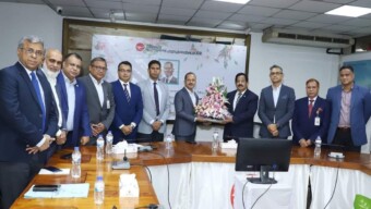 সচিব পদে পদোন্নতি প্রাপ্তিতে বিমান বাংলাদেশ এয়ারলাইন্স এর ব্যবস্থাপনা পরিচালক ও সিইও জনাব শফিউল আজিম কে সংবর্ধনা প্রদান করা হয়