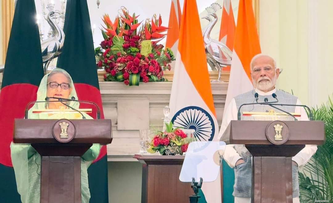 বঙ্গবন্ধুকন্যা প্রধানমন্ত্রী শেখ হাসিনা শনিবার (২২ জুন ২০২৪) নয়াদিল্লির হায়দরাবাদ হাউসে ভারতের প্রধানমন্ত্রী নরেন্দ্র মোদীর সঙ্গে দ্বিপাক্ষিক বৈঠক শেষে যৌথ সংবাদ সম্মেলনে বক্তব্য রাখেন।