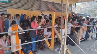 তীর্থযাত্রীদের আরও একটি দলের অমরনাথের উদ্দেশ্যে রওনা, নিরাপত্তা আঁটোসাঁটোই