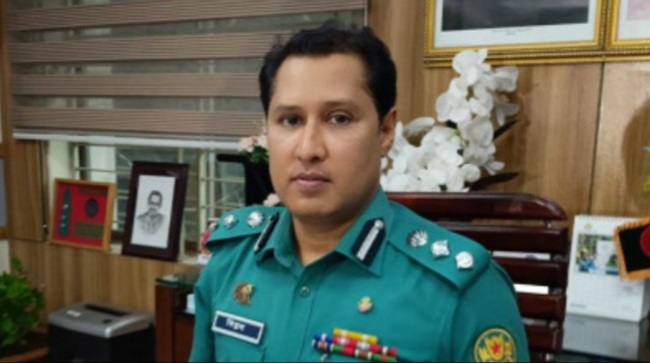 রাজধানী ঢাকায় ২০০ মামলায় ২১০০ সন্ত্রাসী গ্রেপ্তার: বিপ্লব কুমার সরকার
