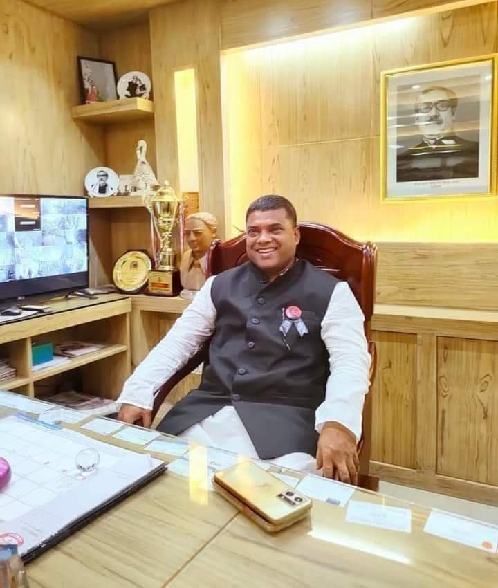 কক্সবাজার পৌরসভার নির্বাচিত মেয়র এর বিরুদ্ধে গুজবের মাধ্যমে গভীর ষড়যন্ত্র করছে কুচক্রী মহল