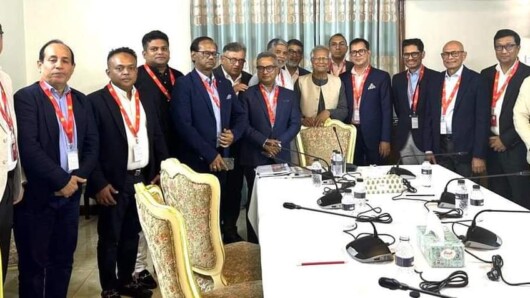 প্রধান উপদেষ্টার সঙ্গে বিজিএমইএ প্রতিনিধিদলের সাক্ষাৎ