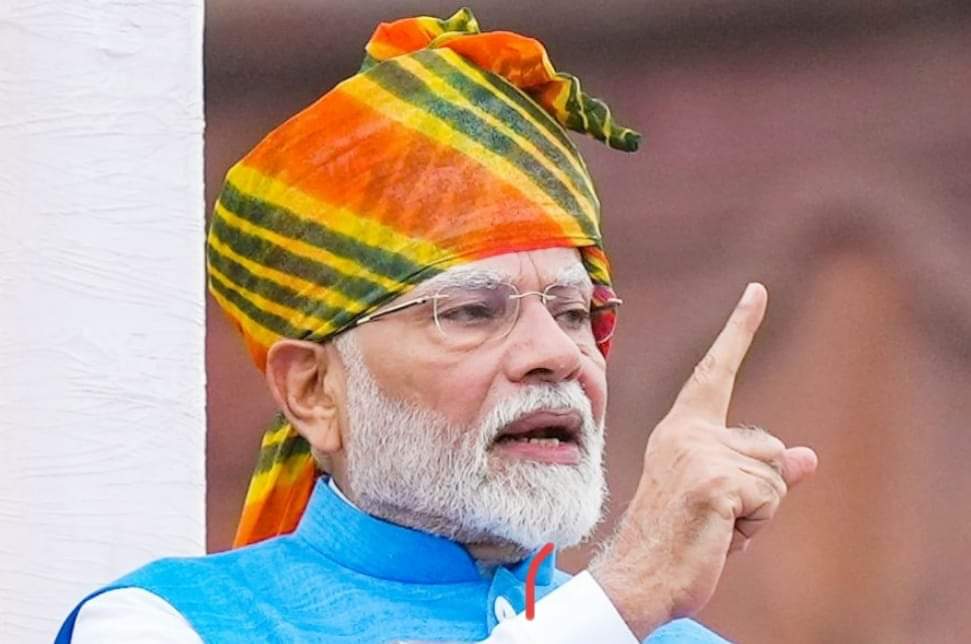 প্রতিবেশী রাষ্ট্র বাংলাদেশ নিয়ে উদ্বিগ্ন ১৪০ কোটি ভারতীয় : মোদি