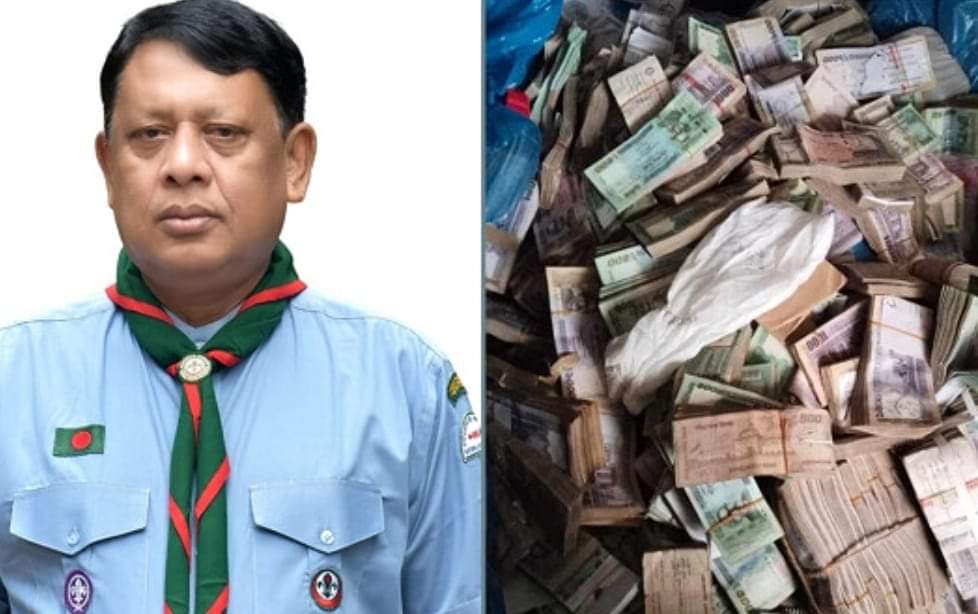সাবেক সচিব শাহ কামালের বাড়ি থেকে বিপুল পরিমাণ দেশি-বিদেশি মুদ্রা উদ্ধার