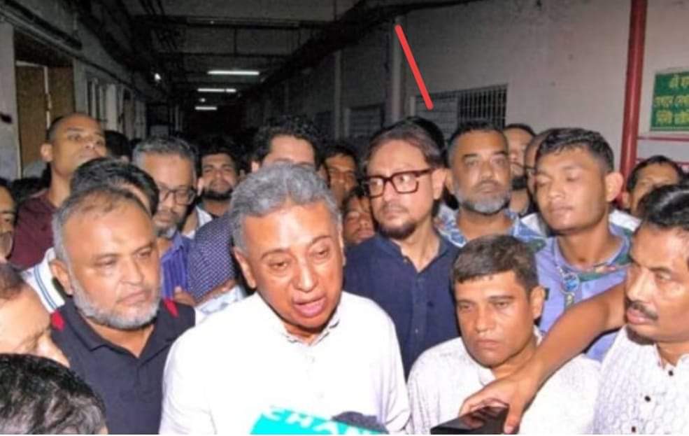 অন্তর্বর্তী সরকারের  আমাদের পূর্ণ সমর্থন রয়েছে: আমীর খসরু