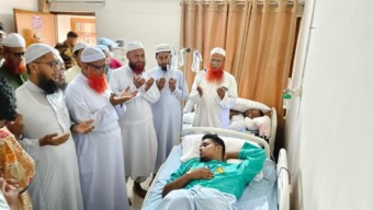 সমন্বয়ক হাসনাত আবদুল্লাহকে দেখতেসিএমএইচে ইসলামী আন্দোলনের মহাসচিব