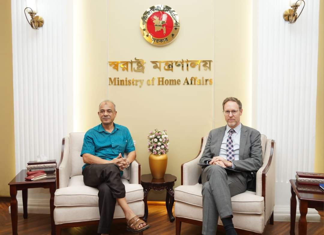 পুলিশ সংস্কারে শীঘ্রই কমিটি গঠন করা হবে- স্বরাষ্ট্র উপদেষ্টা