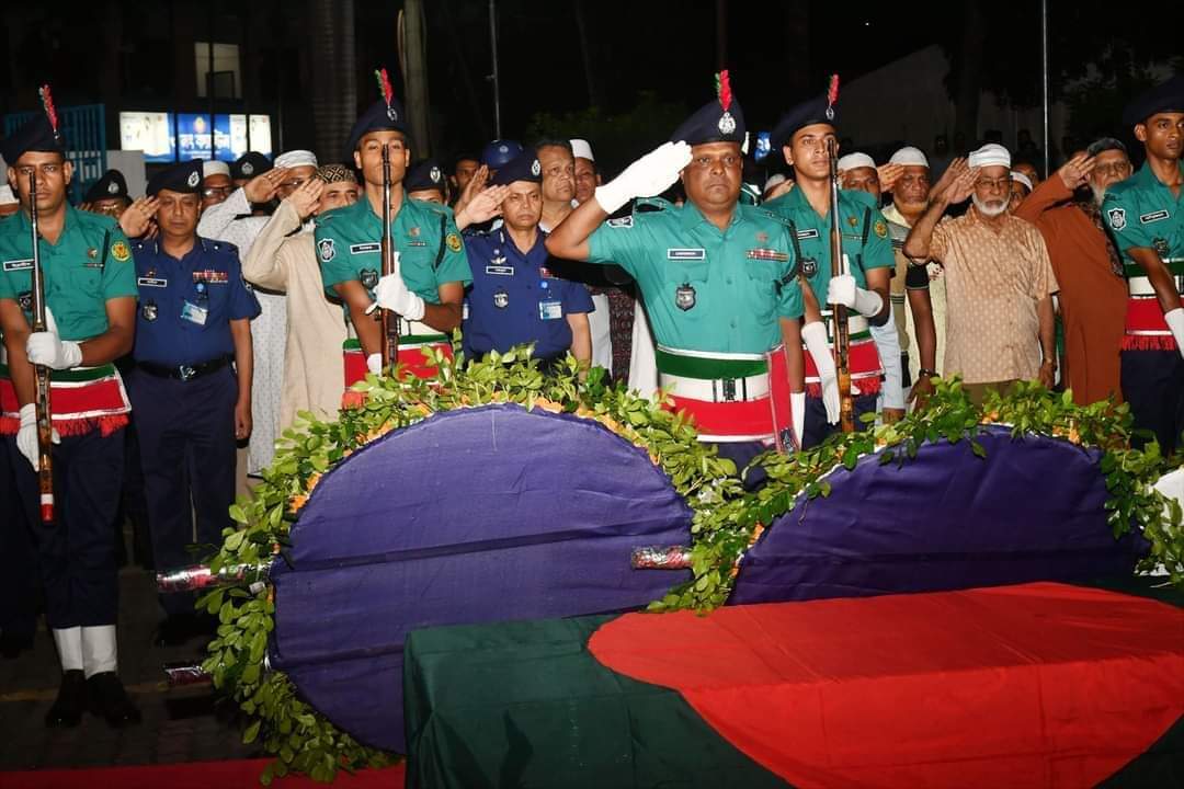 প্রাক্তন অ্যাডিশনাল ডিআইজি বীর মুক্তিযোদ্ধা আবুল হাশেম এর জানাজা অনুষ্ঠিত
