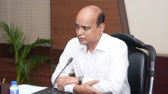 গণপরিবহণে সুষ্ঠু ব্যবস্থাপনা কার্যকর করতে বাস মালিকদের সাথে ডিএমপি কমিশনারের মতবিনিময়