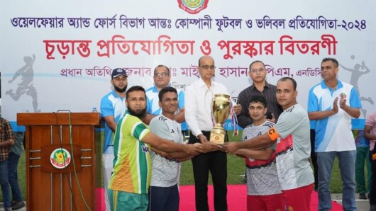 খেলাধুলায় কর্মোদ্দীপনা ও মনোবল বৃদ্ধি পায় –ডিএমপি কমিশনার